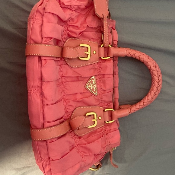 Nero pink Prada ruffle purse - Picture 1 of 6